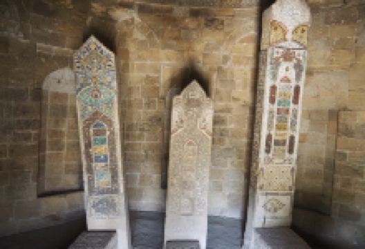 耶迪古姆巴兹陵景点图片