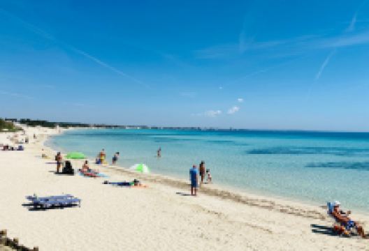 Spiaggia di Torre Lapillo景点图片