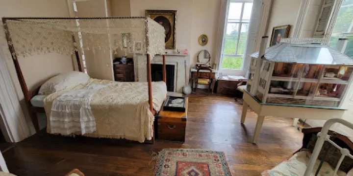 Captain Nathaniel B Palmer House Museum