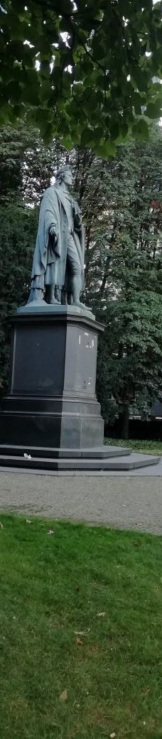 席勒雕像-法兰克福