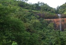 Sawatsada Waterfall景点图片