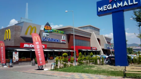 Megamall AVM