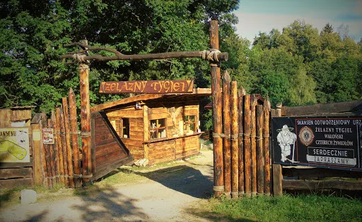 Zelazny Tygiel Walonski- Osada Poszukiwaczy Skarbow