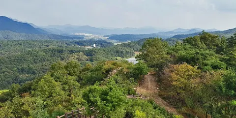 三年山城