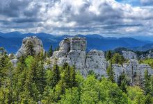 White and Samarian Rocks景点图片