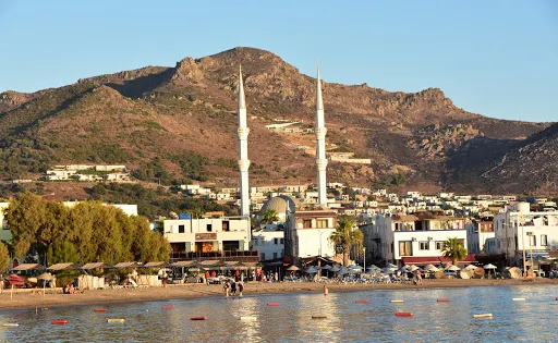 Turgutreis Merkez Cami