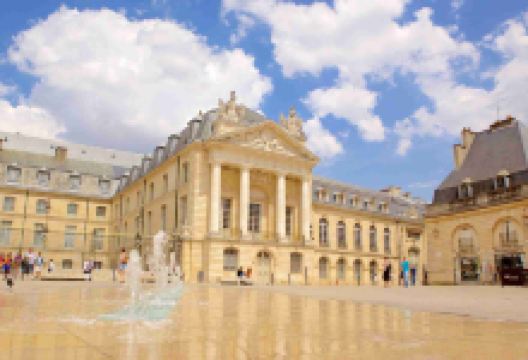 勃艮第公爵宫景点图片