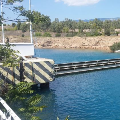 希腊雅典+迈锡尼+科林斯运河+纳夫普利翁+帕拉米蒂城堡一日游