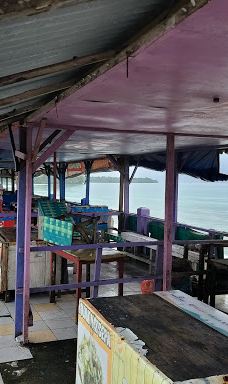 Natsepa Beach-Salahutu