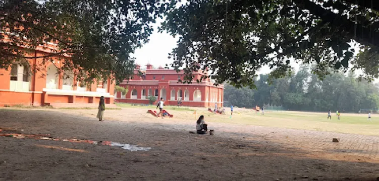Colvin Taluqdars' College