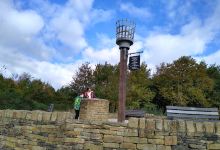 Emley Millennium Green景点图片