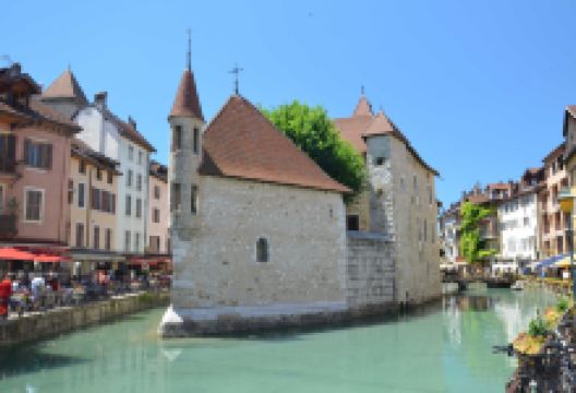 安纳西岛宫景点图片