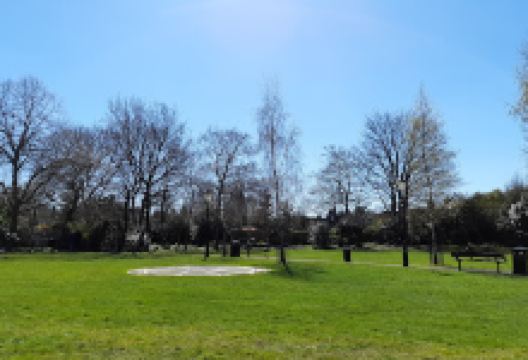 Howard Palmer Gardens景点图片