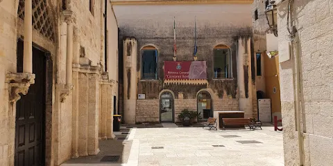 Biblioteca Comunale 'Giovanni Bovio'