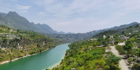 北盤江銀洞灣玻璃橋