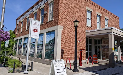 Erie Canal Museum