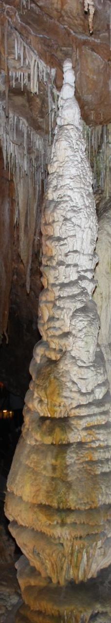 Grotte des Canalettes-科尔内拉德孔夫朗