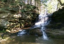 Honey Run Waterfall景点图片