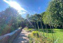 The Riverside and Secret Garden景点图片