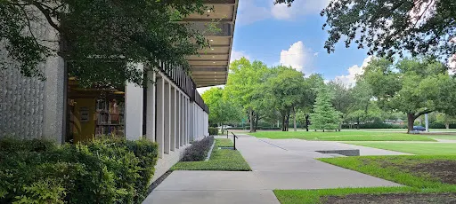 Richardson Public Library