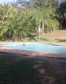 姆邦贝拉地方自治市