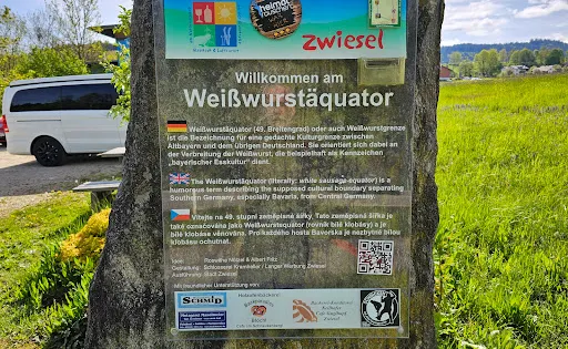 Weißwurstaquator Denkmal