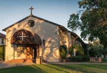 Sacred Heart Catholic Church景点图片