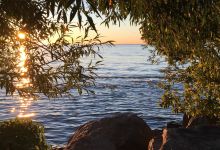 Lakeside Park Beach景点图片