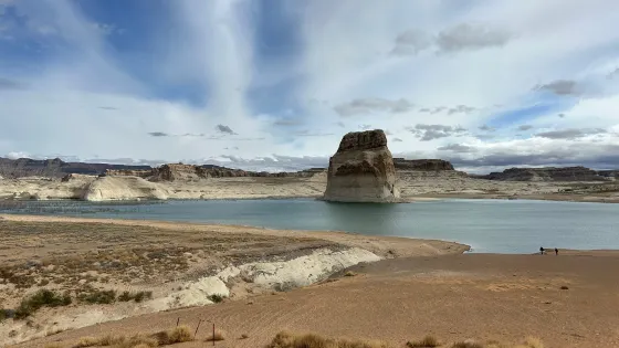 Lone Rock Beach