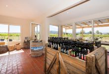 Vinifera Wines景点图片