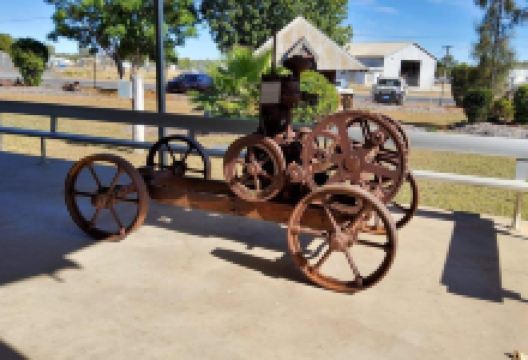 Capella Pioneer Village Museum景点图片