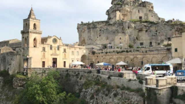 Casa Grotta di Vico Solitario