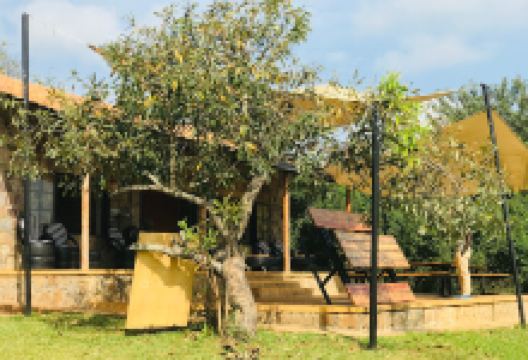 Lake Mihindi景点图片