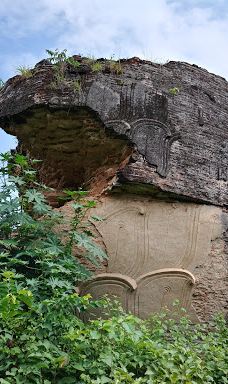 Lions Of Stone-敏贡