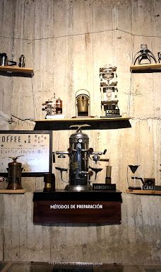 Monumento a los Colonizadores-马尼萨莱斯