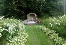 Lourdes cave景点图片