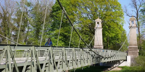 Hangebrucke Uber die Argen