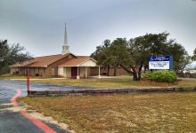 Crestview Christian Church景点图片