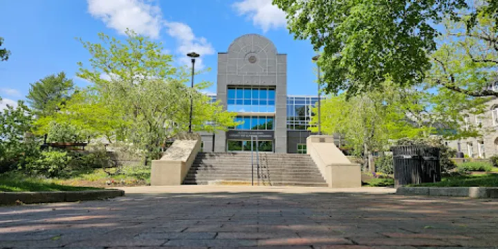 Robert L. Carothers Library & Learning Commons