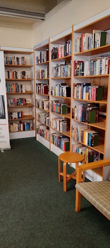 Békés Megyei Könyvtár-贝凯什乔包