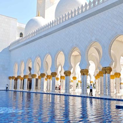 阿联酋迪拜+阿布扎比5日4晚跟团游