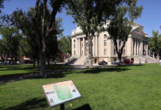 Courthouse Plaza景点图片