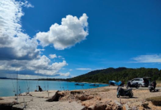 Pantai Pelabuhan Pasir景点图片