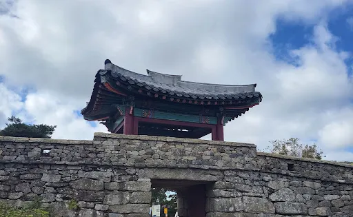 金山