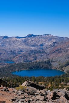 Mt. Tallac Trail-埃尔多拉多县