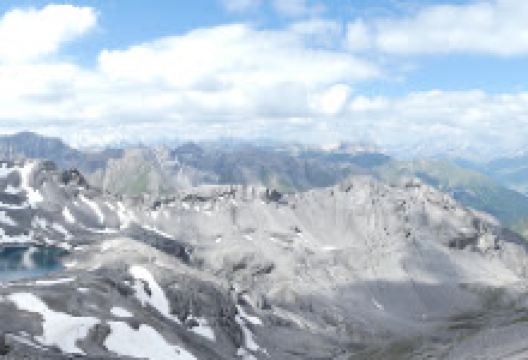 夸泰瓦尔斯峰景点图片