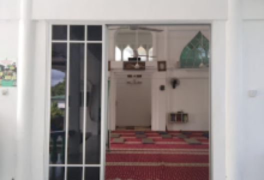 Surau Darul Hikmah Kampung Petanak Jaya景点图片