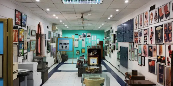 蘇拉巴國際廁所博物館