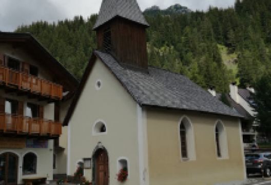 Chiesa della Madonna di Lourdes景点图片