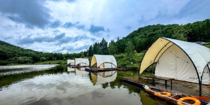 半山湖露營基地